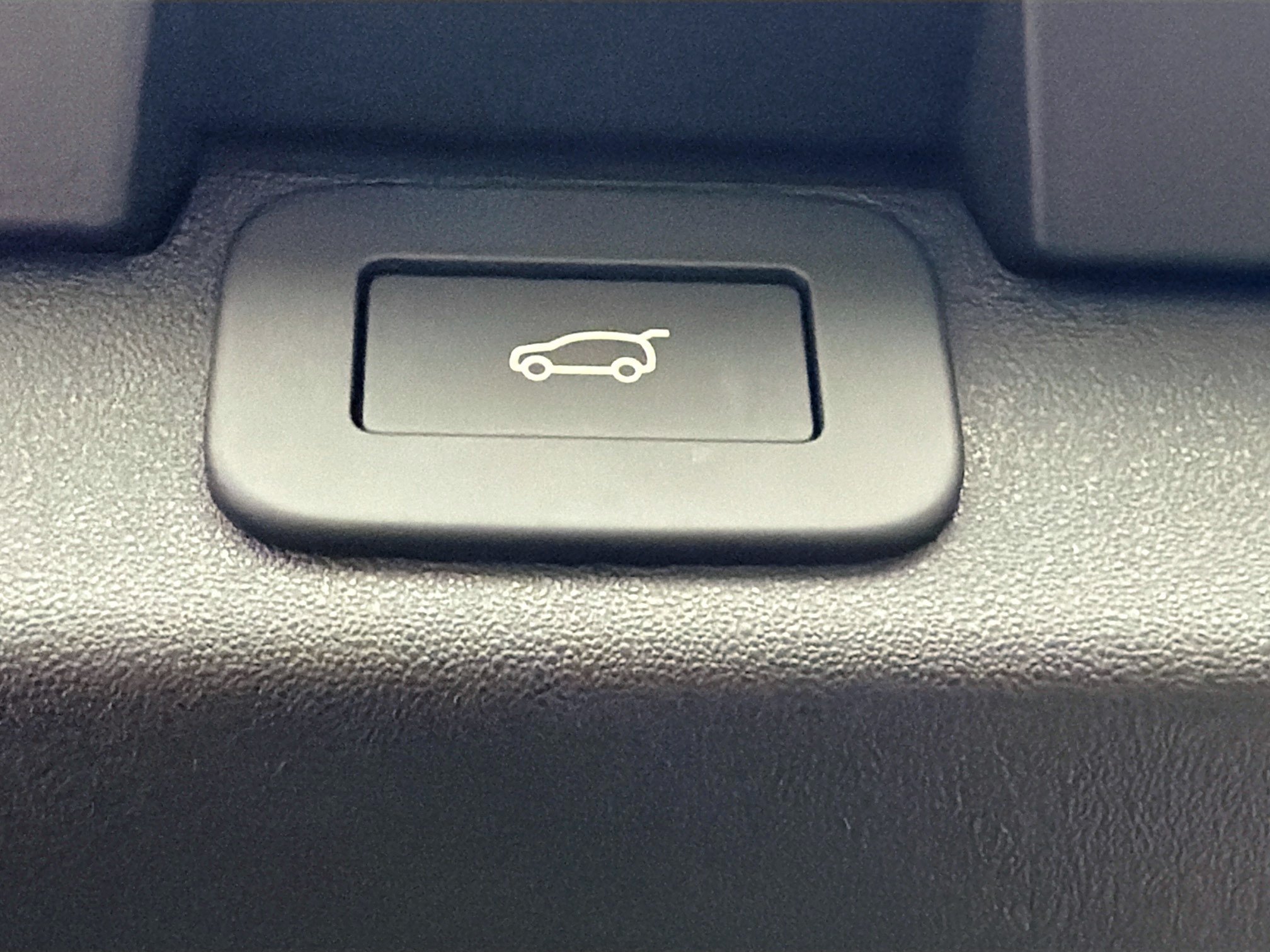 New 2026 Land Rover Discovery Limited Edition AWD/4WD image 14