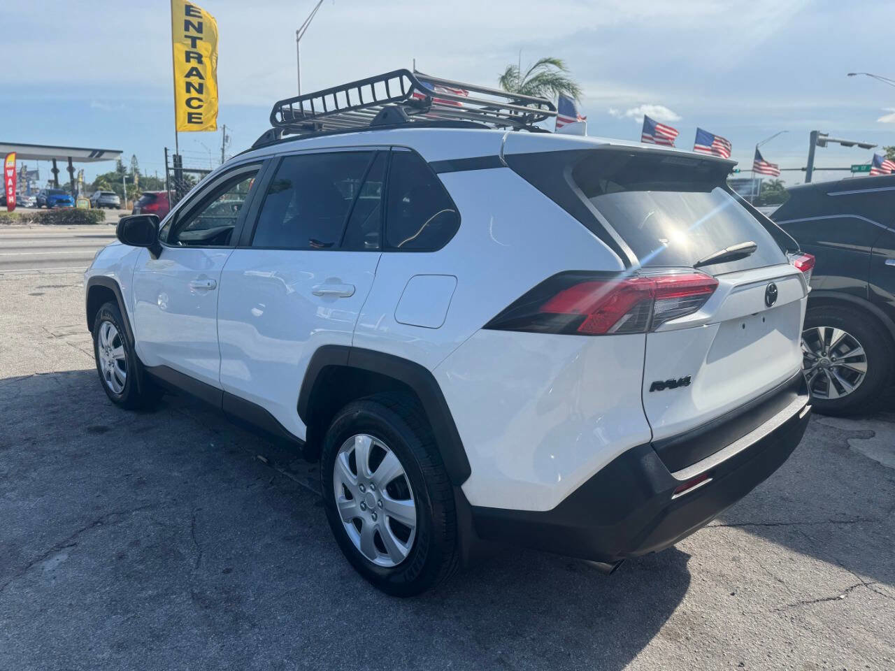 Used 2019 Toyota RAV4 LE w/ All Weather Liner Package AWD/4WD image 11