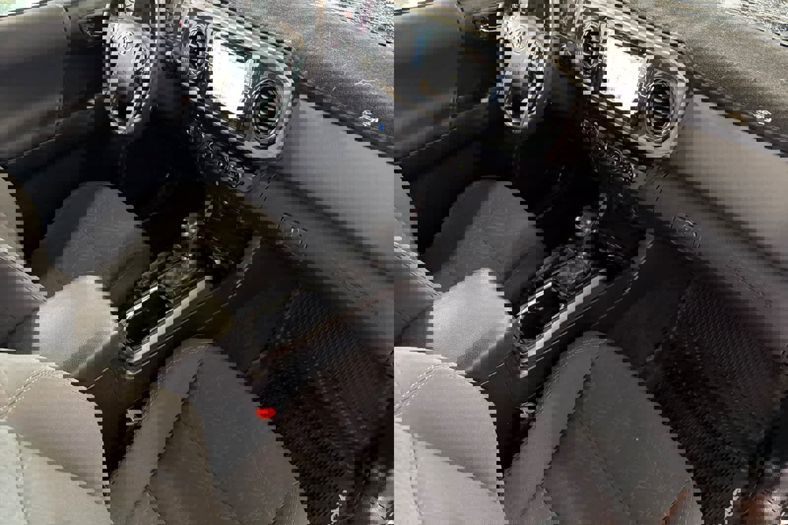 Used 2017 Toyota Tacoma TRD Off-Road image 17