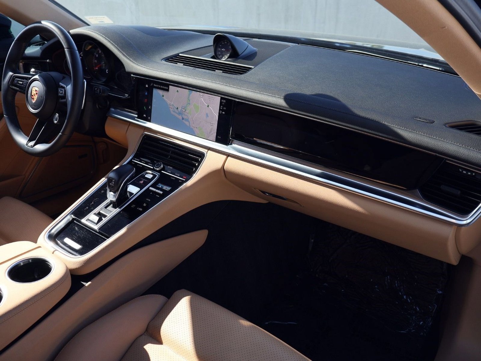 Certified 2023 Porsche Panamera image 25