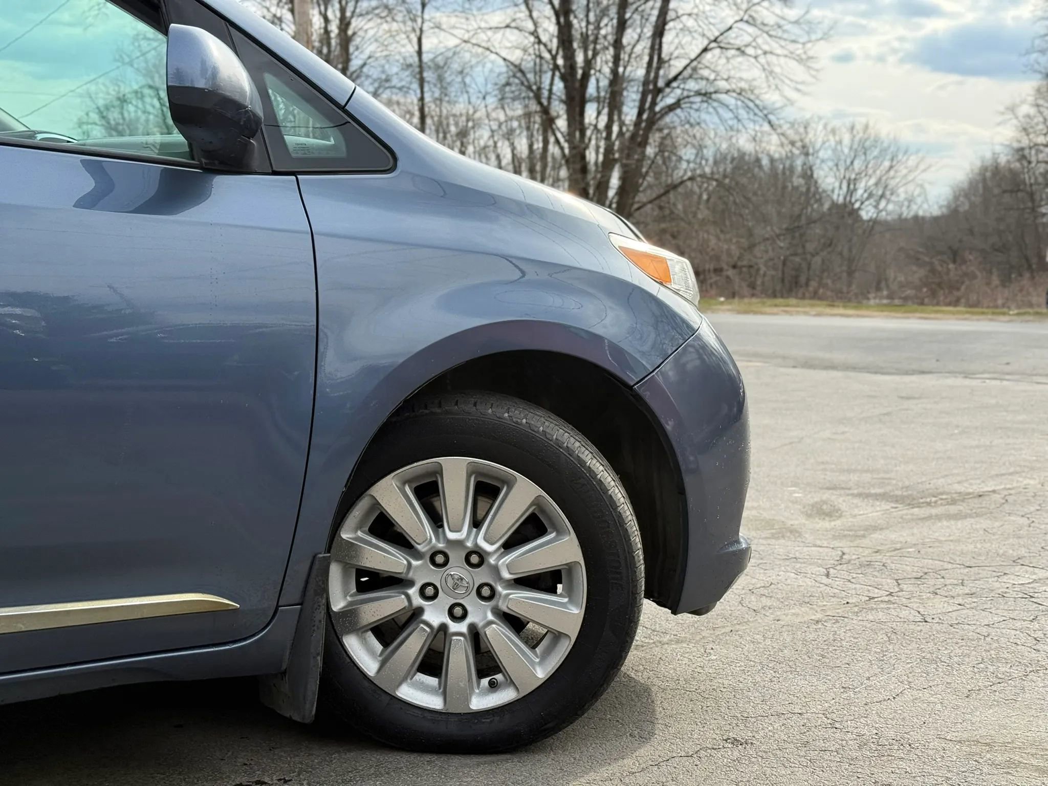 Used 2015 Toyota Sienna XLE w/ XLE Navigation Package AWD/4WD image 50