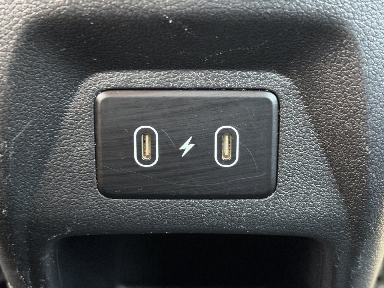 Used 2026 Hyundai Venue SEL FWD image 23