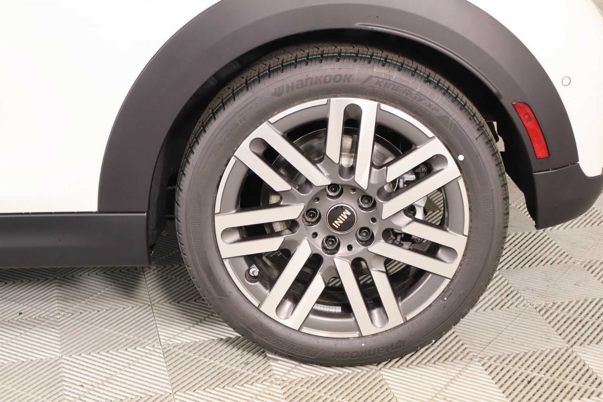 New 2026 MINI Cooper 2-Door Hardtop FWD image 17