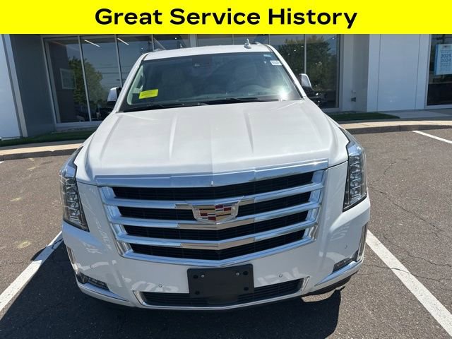 Used 2020 Cadillac Escalade Premium Luxury AWD/4WD image 2