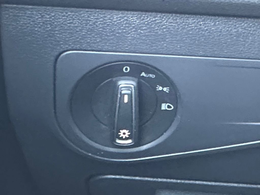 Used 2024 Volkswagen Tiguan Wolfsburg Edition image 19