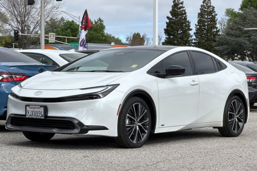 Used 2024 Toyota Prius Limited image 7