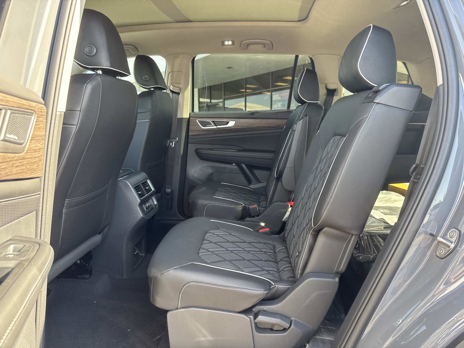 New 2026 Volkswagen Atlas SEL Premium R-Line image 26