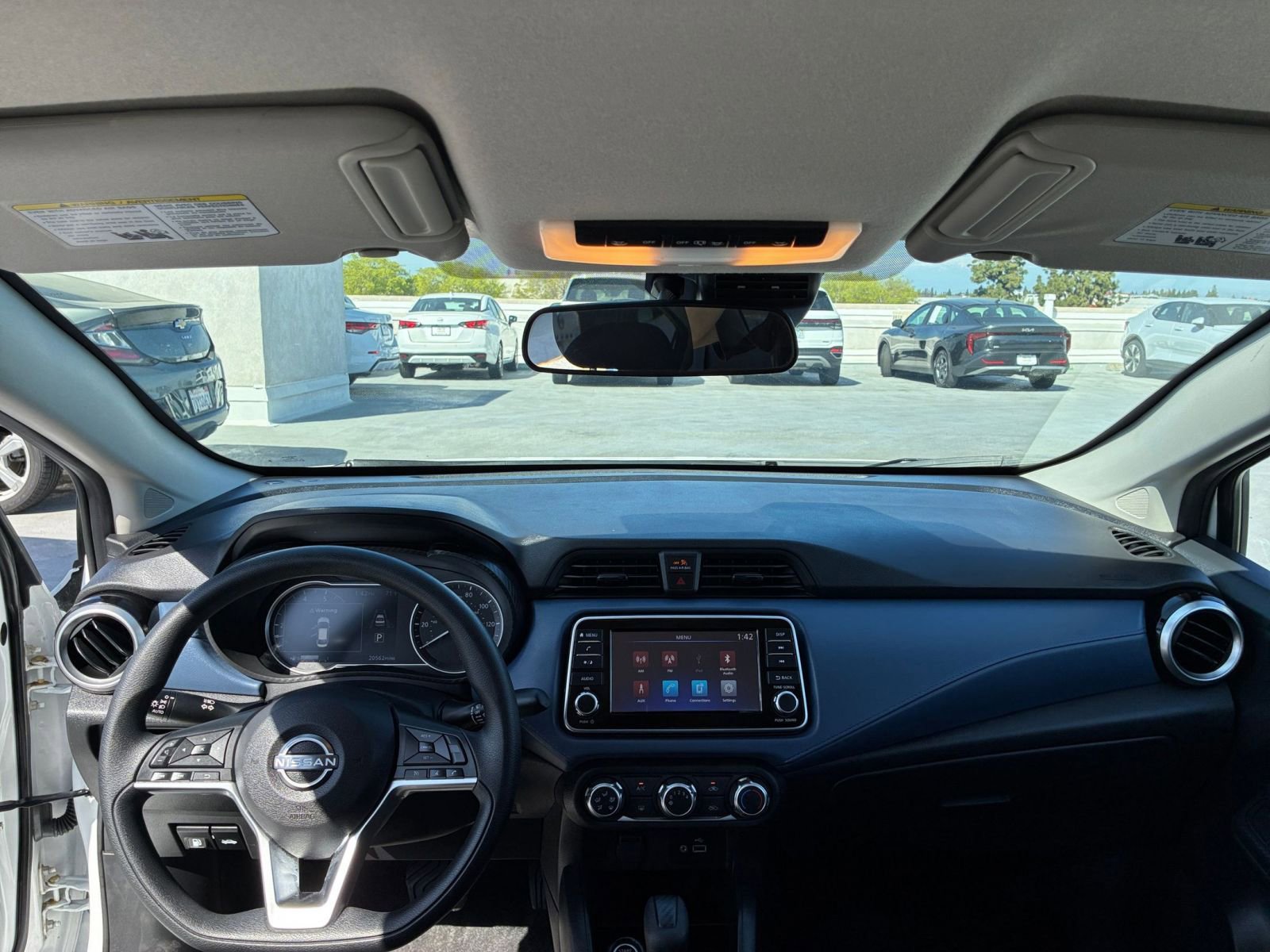 Used 2025 Nissan Versa SV w/ Trunk Package image 29