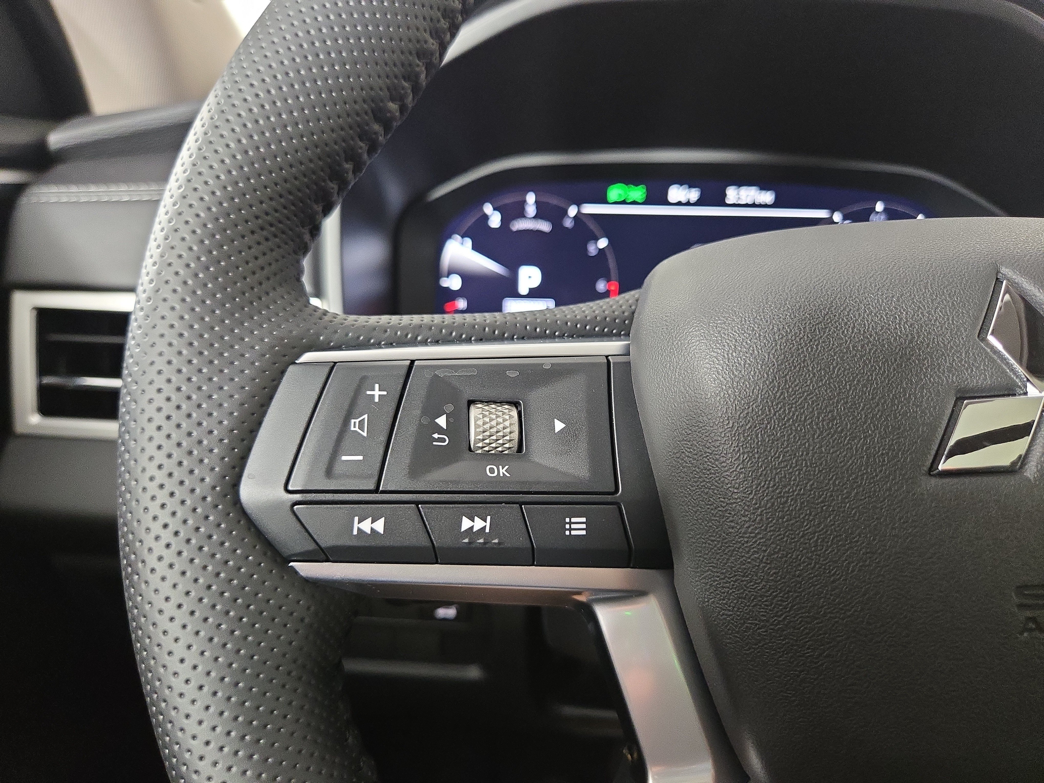 New 2026 Mitsubishi Outlander SE AWD/4WD image 15
