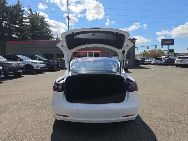 Used 2018 Tesla Model 3 Long Range RWD image 11