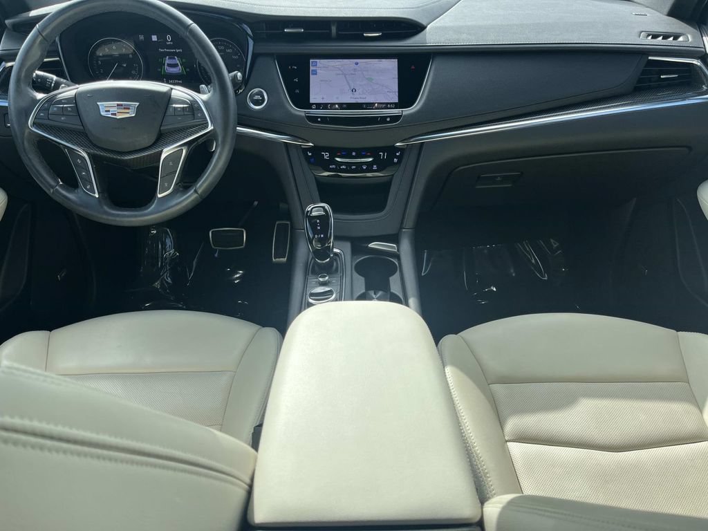 Certified 2023 Cadillac XT5 Sportv w/ Technology Package AWD/4WD image 12