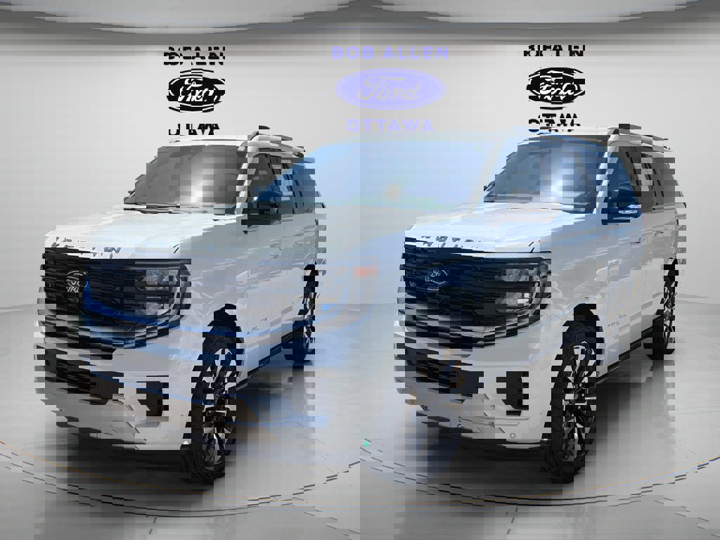 Used 2025 Ford Expedition Max Platinum w/ Driver's Package AWD/4WD image 2