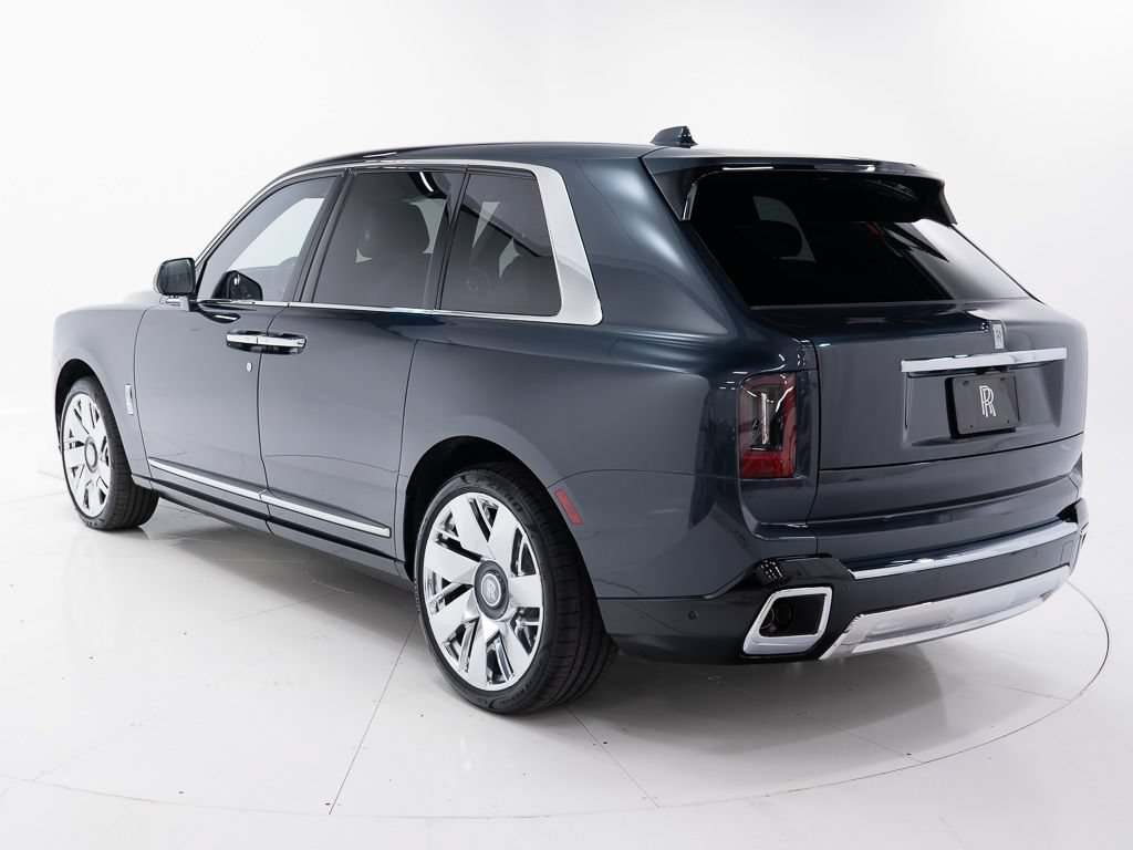 Used 2026 Rolls-Royce Cullinan AWD/4WD image 3