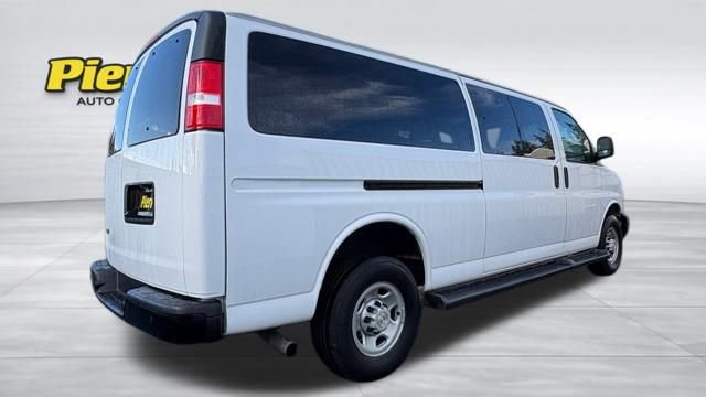Used 2023 Chevrolet Express 3500 LS image 7