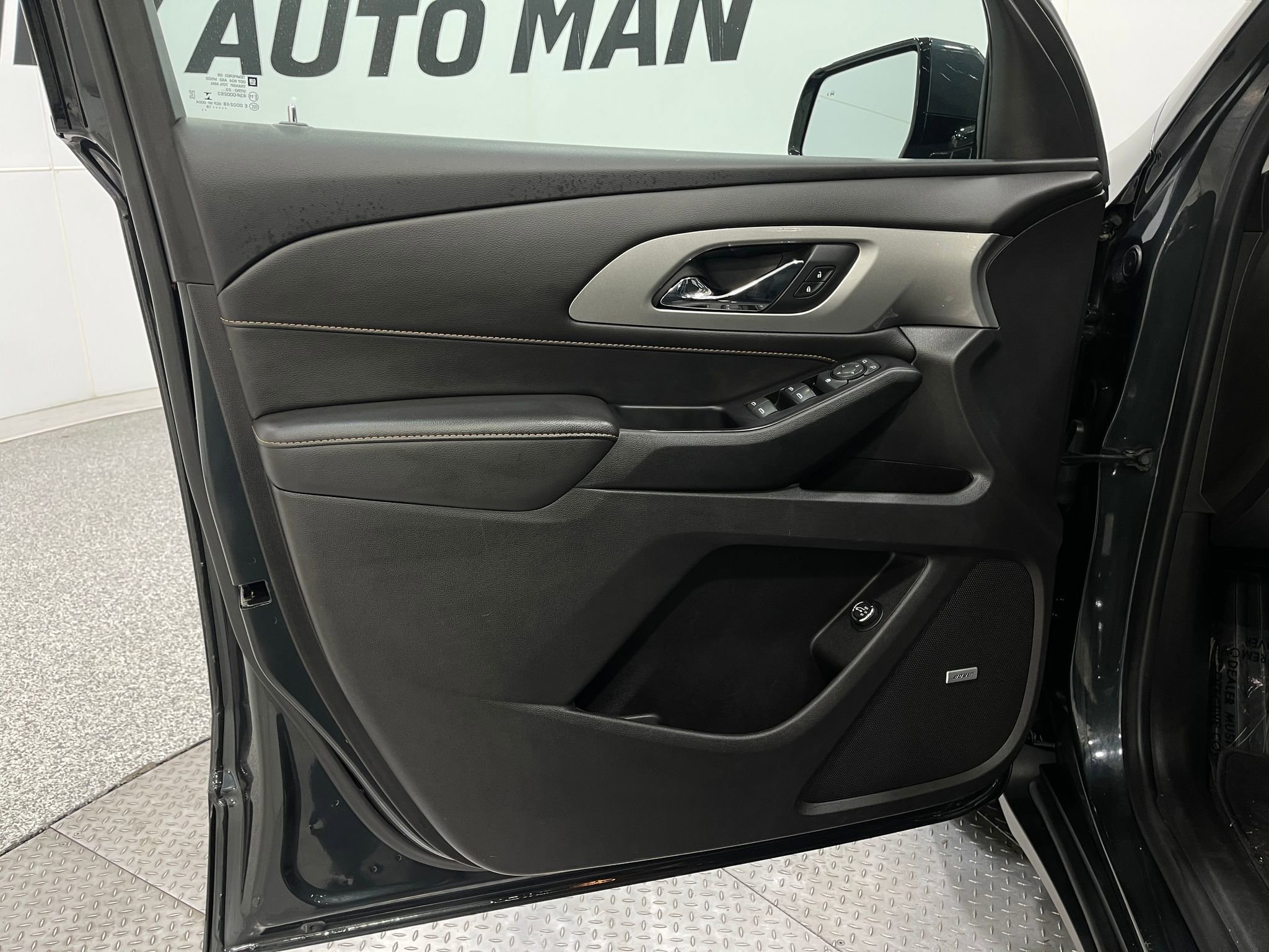 Used 2019 Chevrolet Traverse RS AWD/4WD image 15