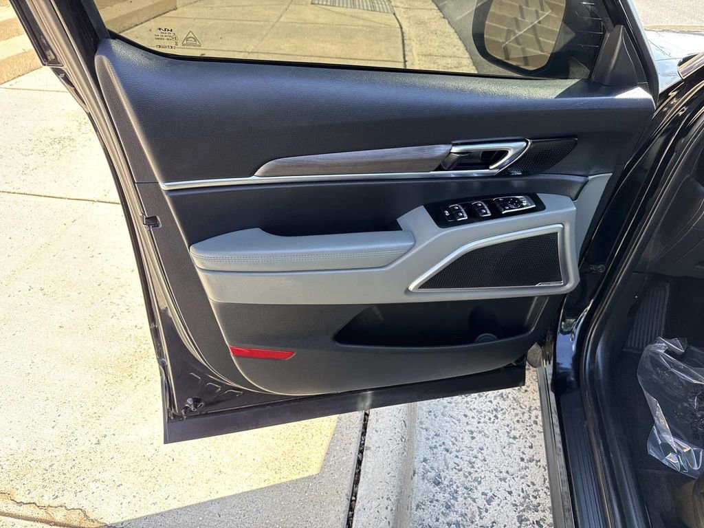 Used 2024 Kia Telluride EX X-Line image 13