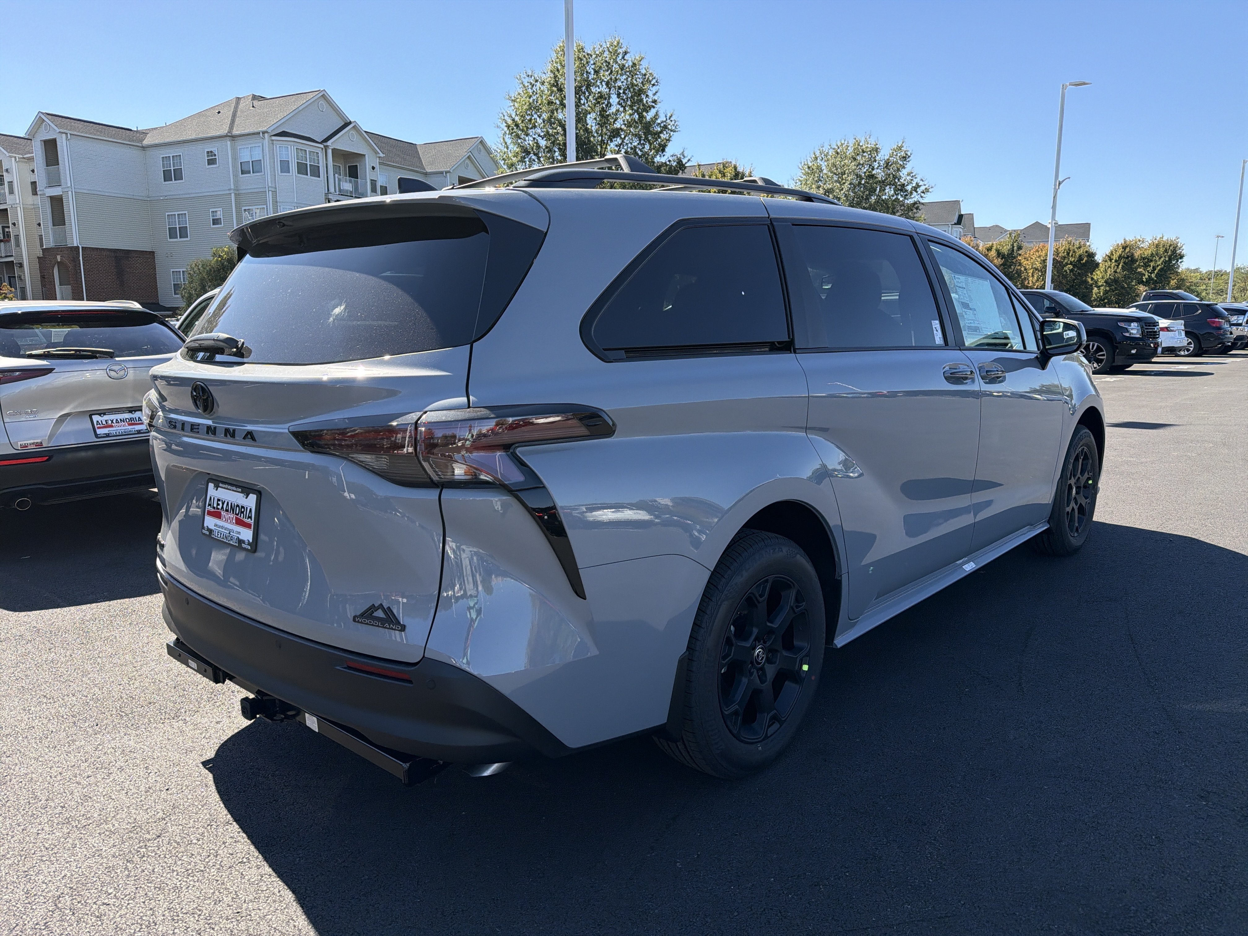 New 2026 Toyota Sienna AWD image 4