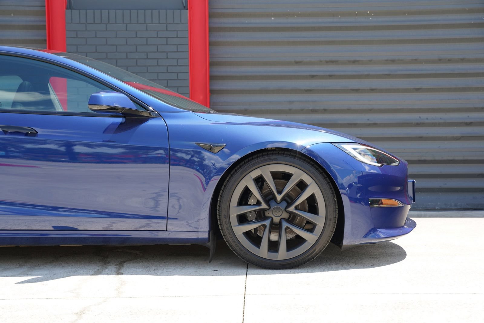 Used 2025 Tesla Model S AWD/4WD image 8