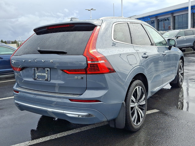 Used 2022 Volvo XC60 B5 Inscription w/ Climate Package image 6