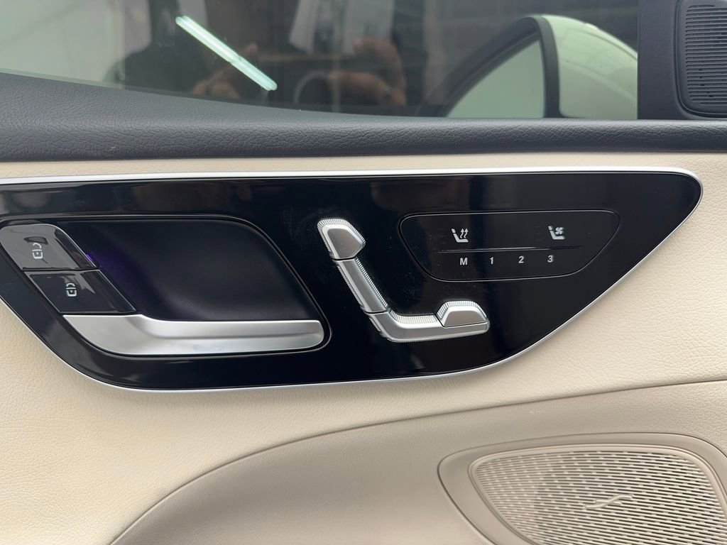 Used 2024 Mercedes-Benz C 300 Sedan image 21