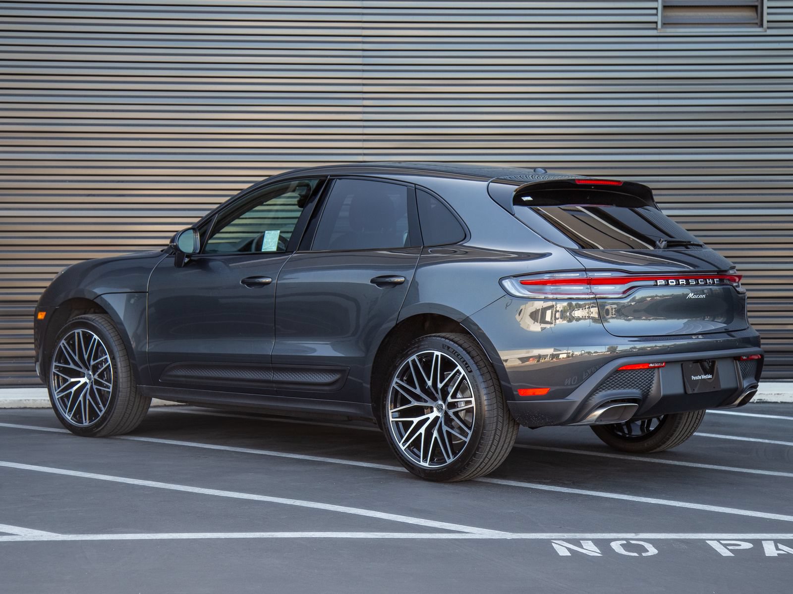 New 2026 Porsche Macan AWD/4WD image 3