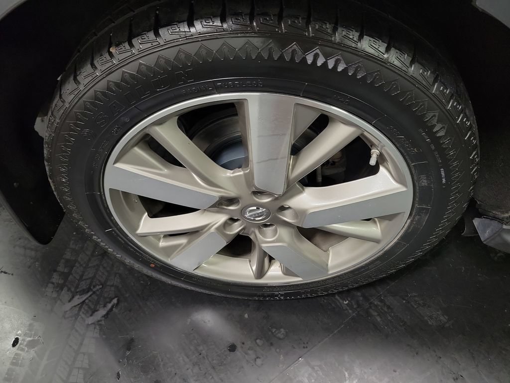 Used 2016 Nissan Pathfinder Platinum AWD/4WD image 12