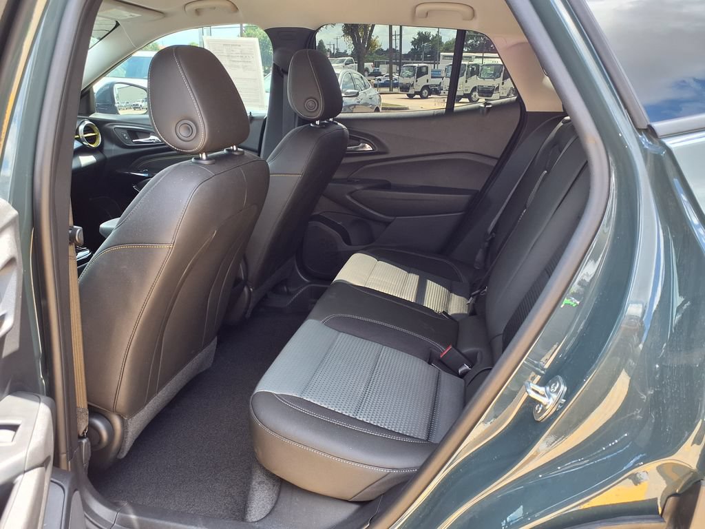 Used 2026 Chevrolet Trax LT w/ Driver Confidence Package FWD image 12