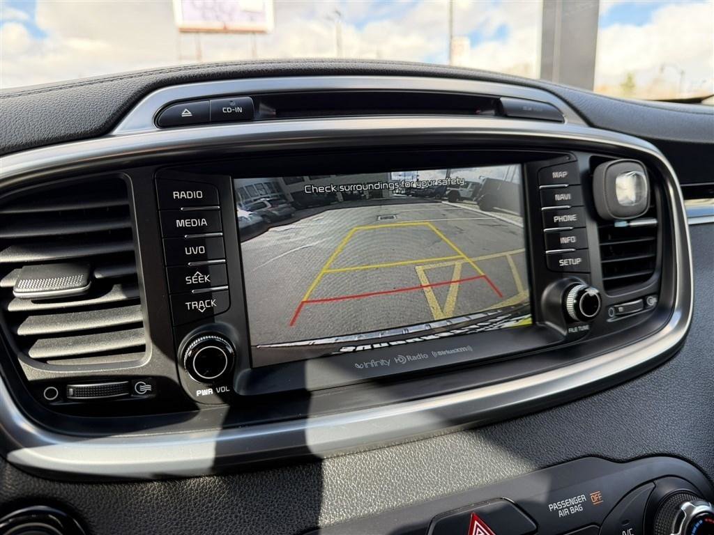 Used 2017 Kia Sorento SX image 31