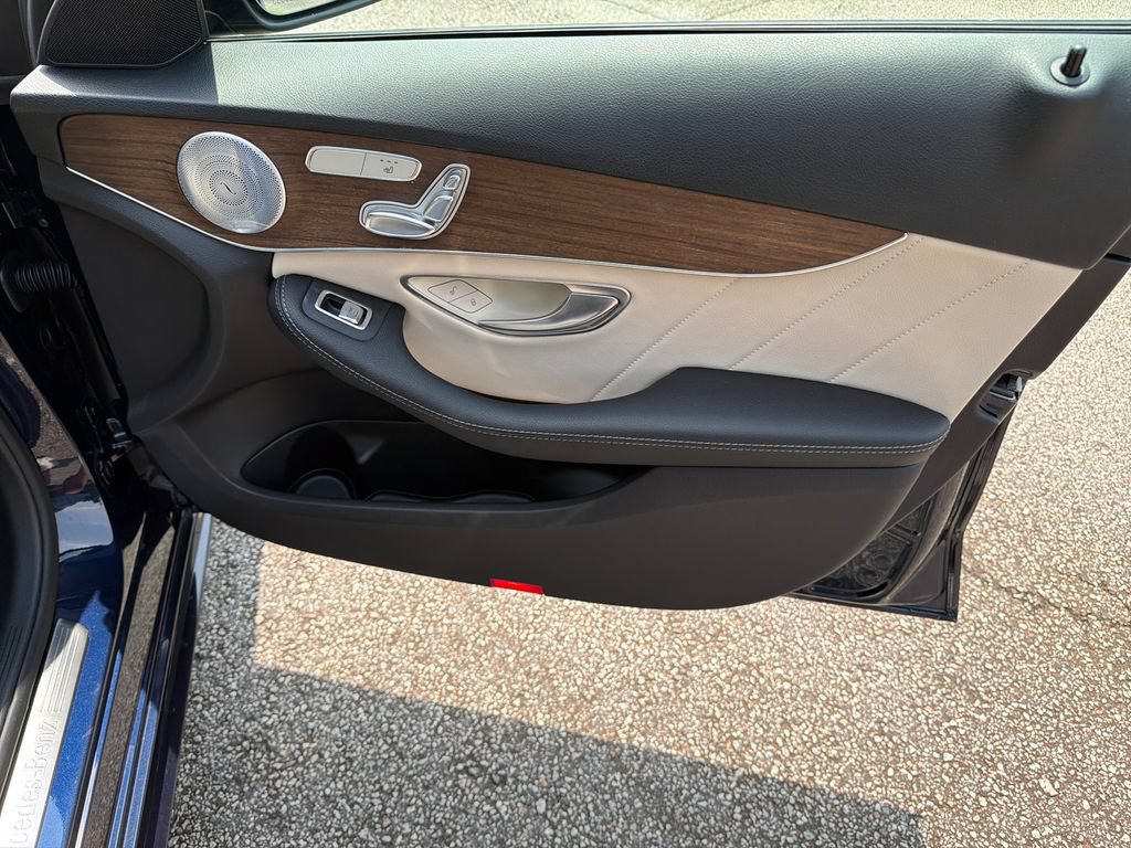 Used 2019 Mercedes-Benz C 300 Sedan image 14