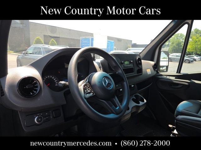 Used 2023 Mercedes-Benz Sprinter 2500 image 13