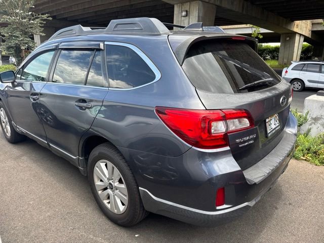 Used 2017 Subaru Outback 2.5i Premium AWD/4WD image 1