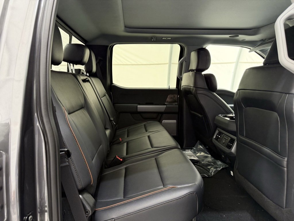 New 2026 Ford F350 4x4 Crew Cab Super Duty image 21