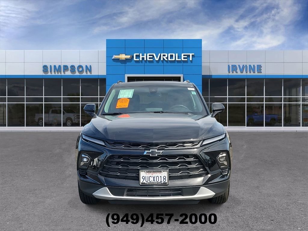 Used 2025 Chevrolet Blazer LT w/ Convenience Package image 3