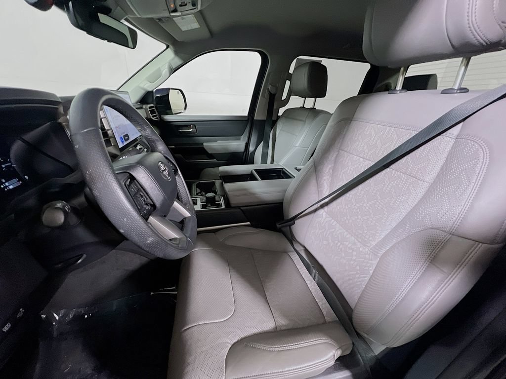 Used 2024 Toyota Tundra Limited w/ Power Package AWD/4WD image 18