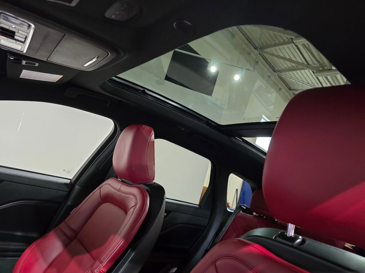 New 2025 Lincoln Corsair Reserve w/ Jet Appearance Package image 22