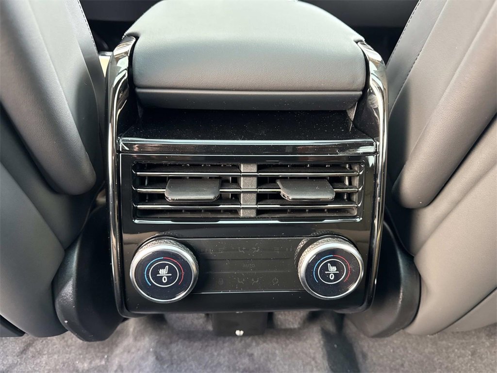 New 2026 Land Rover Range Rover Sport Dynamic SE image 16