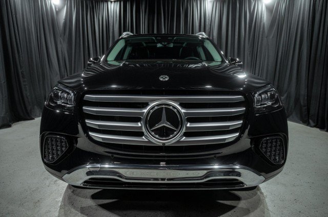 New 2026 Mercedes-Benz GLS 450 4MATIC image 2