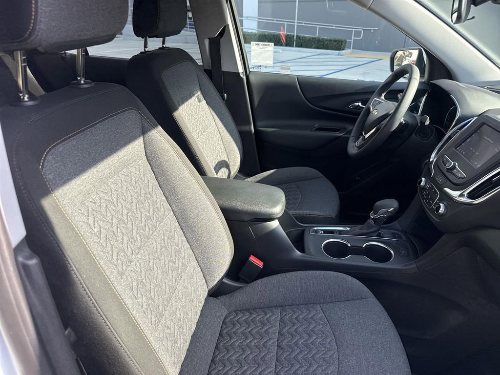 Used 2024 Chevrolet Equinox LT image 25