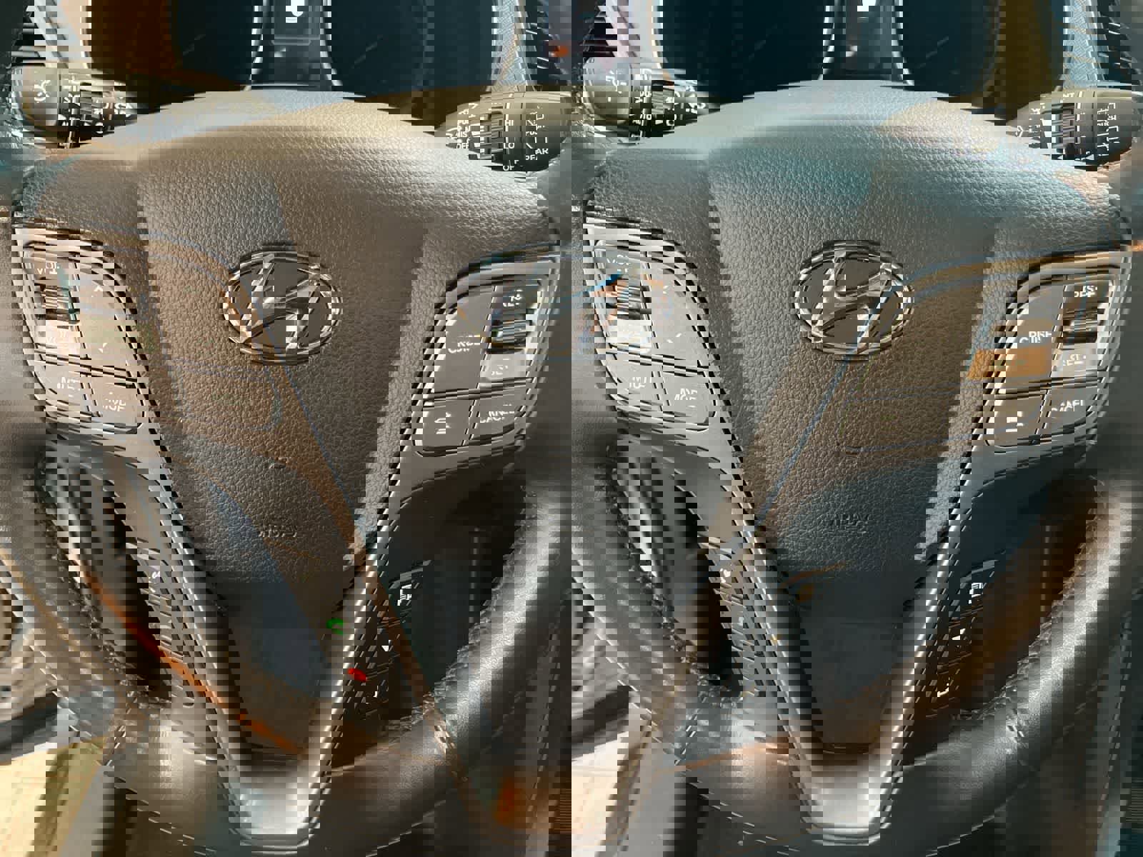 Used 2017 Hyundai Santa Fe Sport w/ 2.0T Ultimate Tech Package 05 image 18