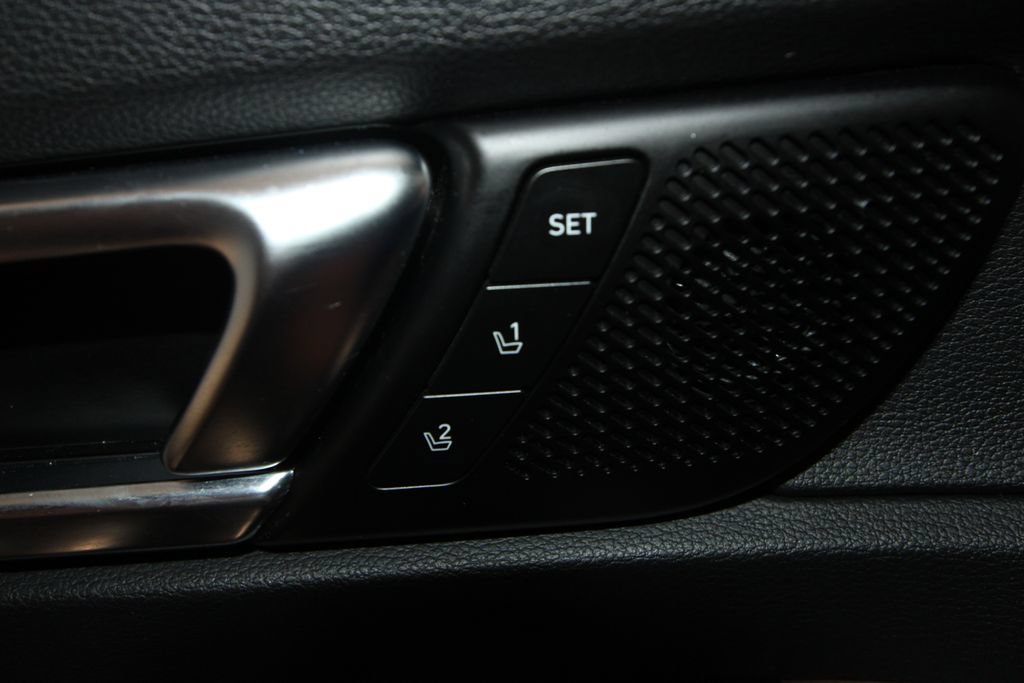 Used 2020 Kia Telluride SX w/ SX Prestige Package AWD/4WD image 9