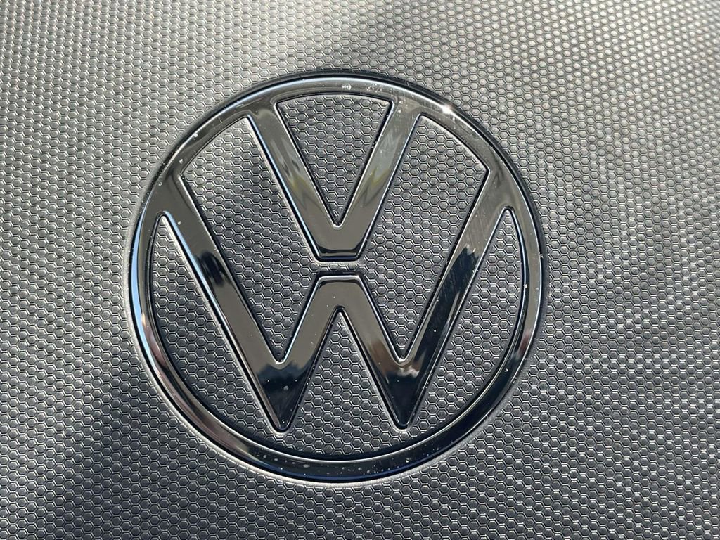 Used 2025 Volkswagen Taos S FWD image 18