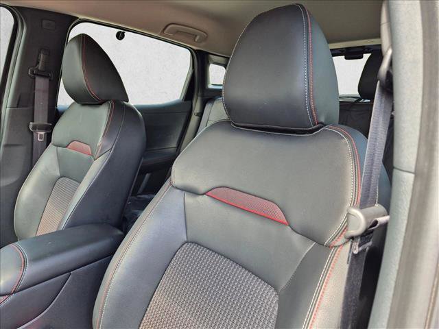 Used 2025 Nissan Kicks SR FWD image 13