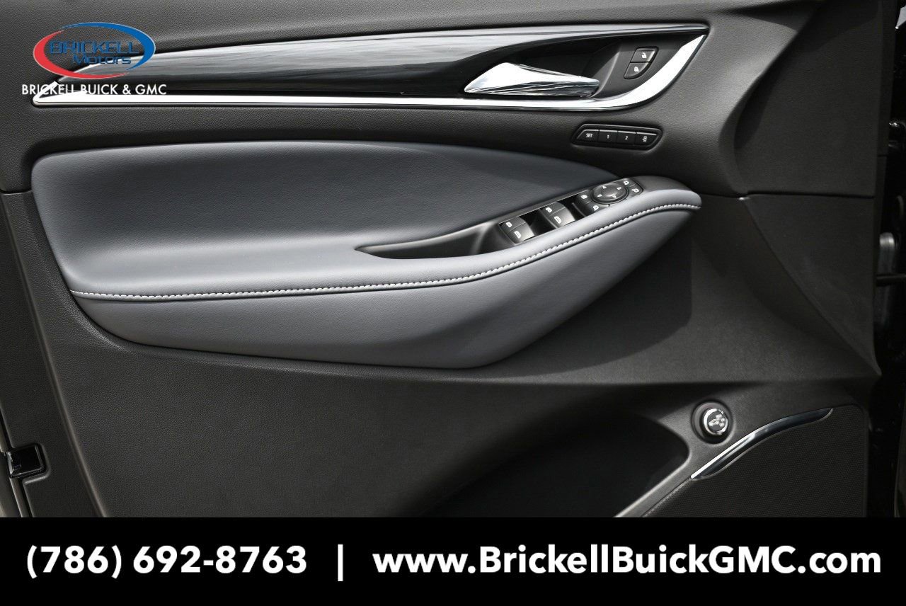 New 2024 Buick Enclave Premium image 29