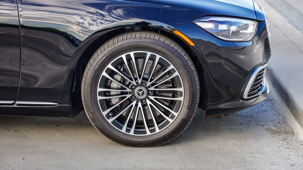 Used 2024 Mercedes-Benz S 580 4MATIC Sedan image 10