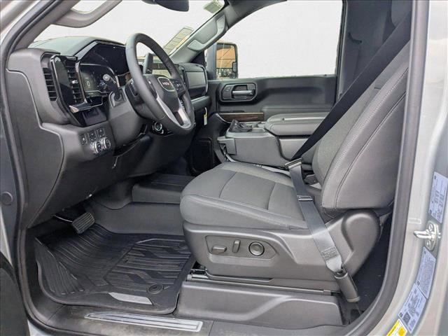 New 2025 GMC Sierra 2500 SLE w/ Max Trailering Package video 4