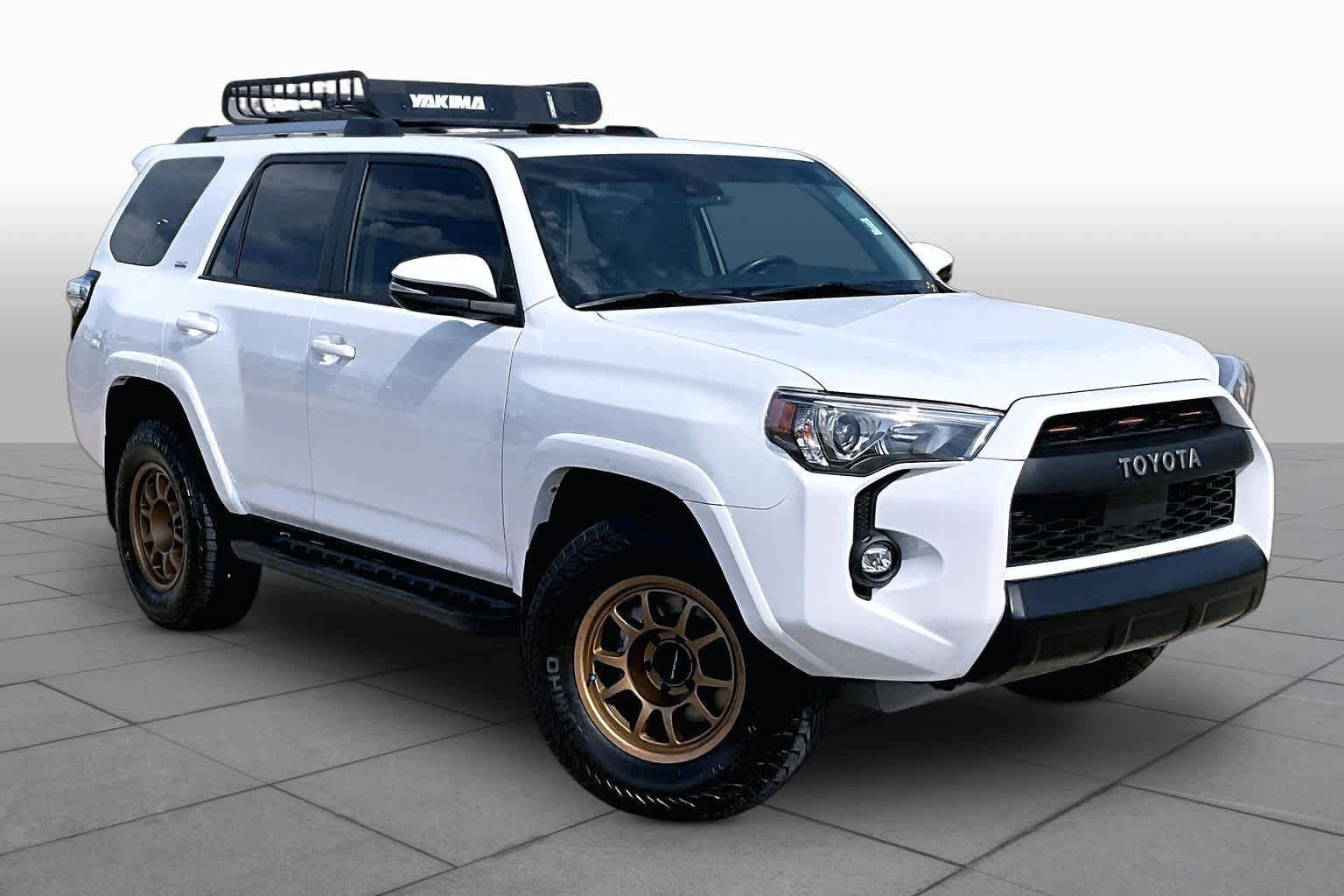 Used 2024 Toyota 4Runner SR5 Premium w/ Moonroof Package AWD/4WD image 3