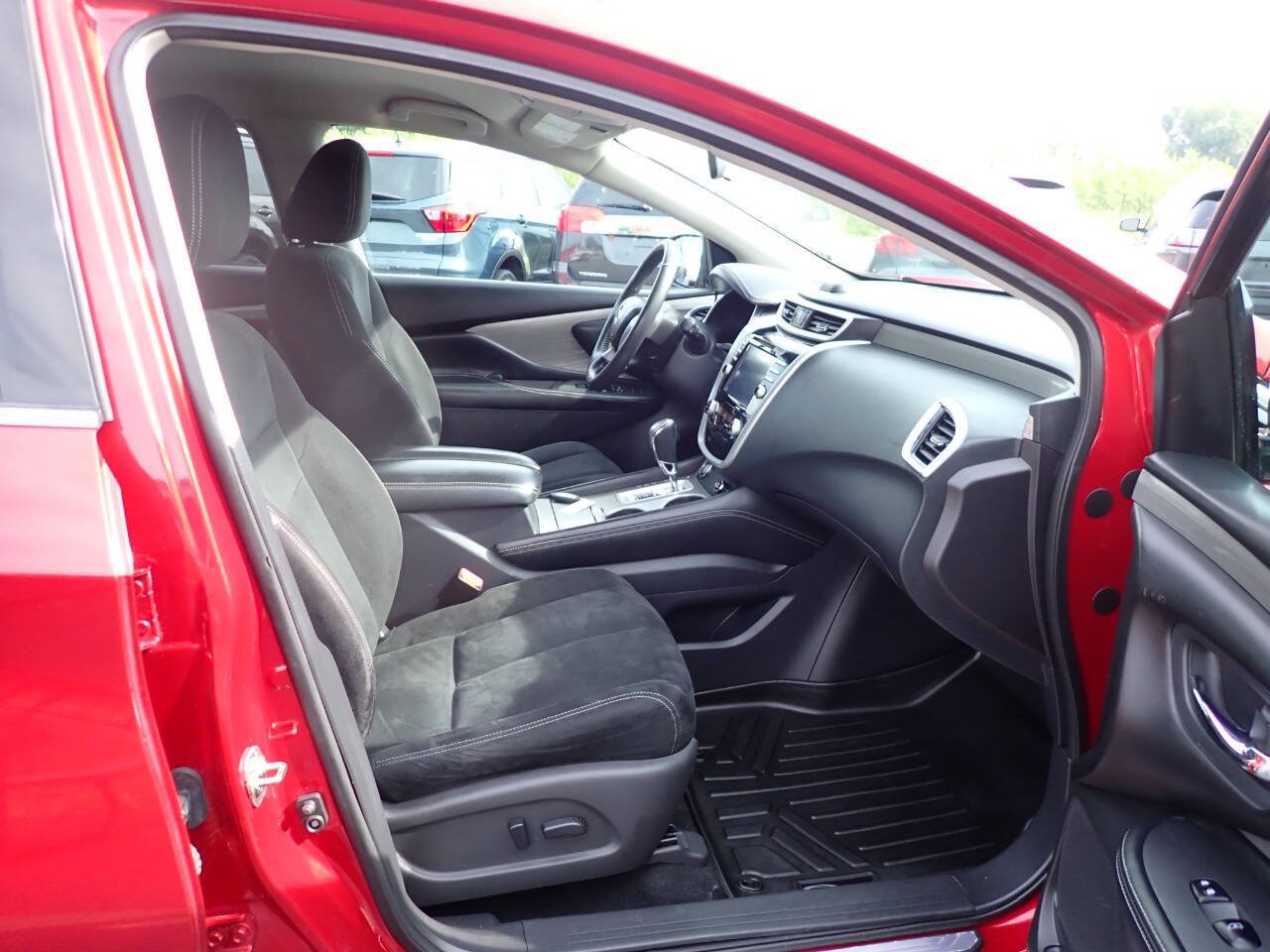 Used 2017 Nissan Murano SV AWD/4WD image 9
