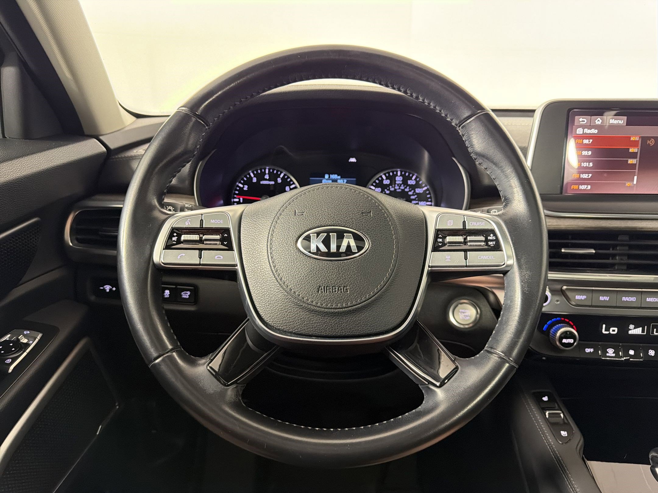 Used 2020 Kia Telluride EX w/ EX Premium Package image 17