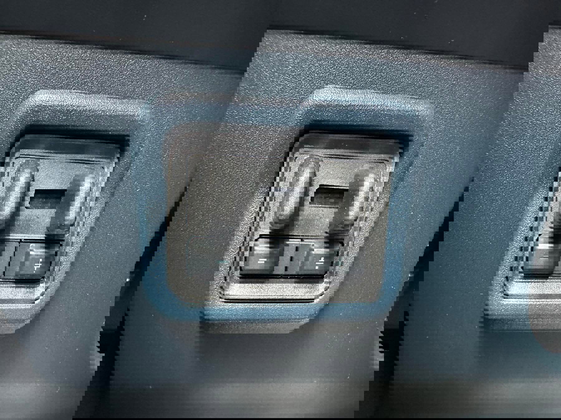 New 2025 Ford Maverick XLT w/ XLT Luxury Package image 27