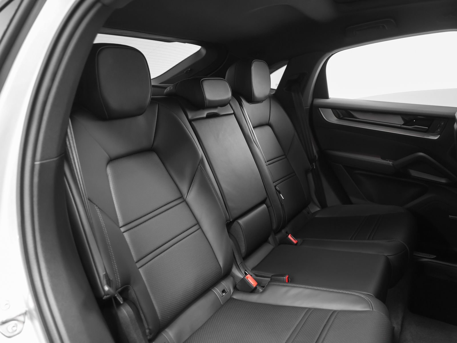New 2026 Porsche Cayenne Coupe AWD/4WD image 23